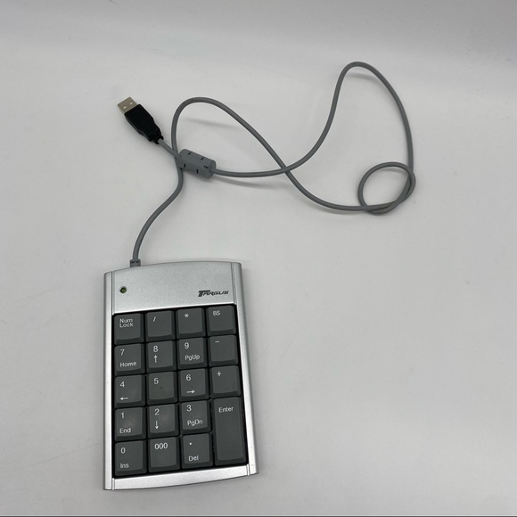 TARGUS Grey Numbers Pad with USB cable - Picture 4 of 4